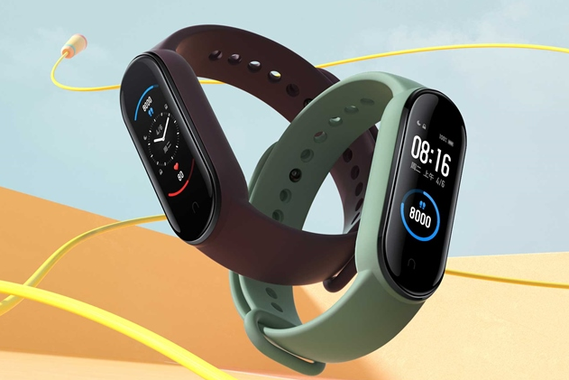 Трябва ли да надстроя Xiaomi Mi Band 4 до Mi Band 5?